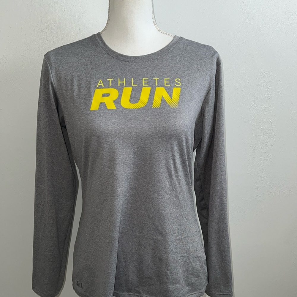 UNDER ARMOUR Shirt